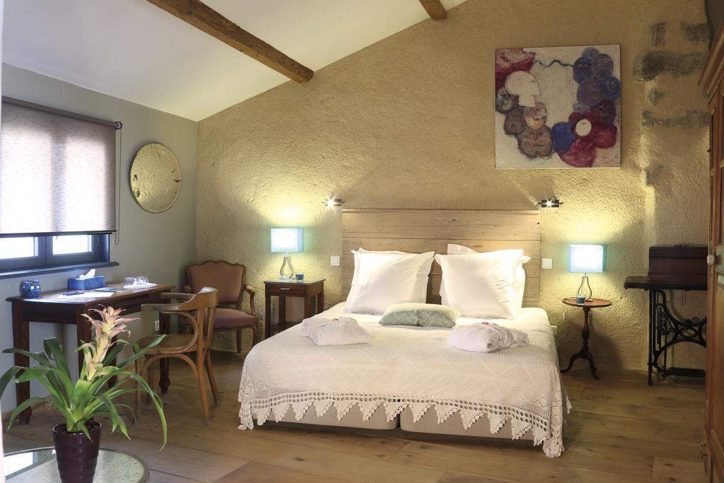 La Casa De Boulbon Bed & Breakfast Oda fotoğraf